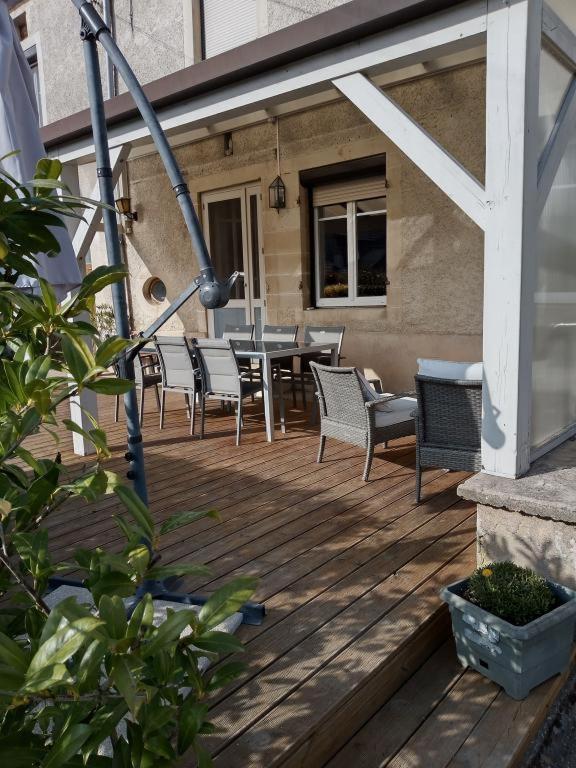 Gite Chez L'Oncle Jules Velesmes-Echevanne Экстерьер фото